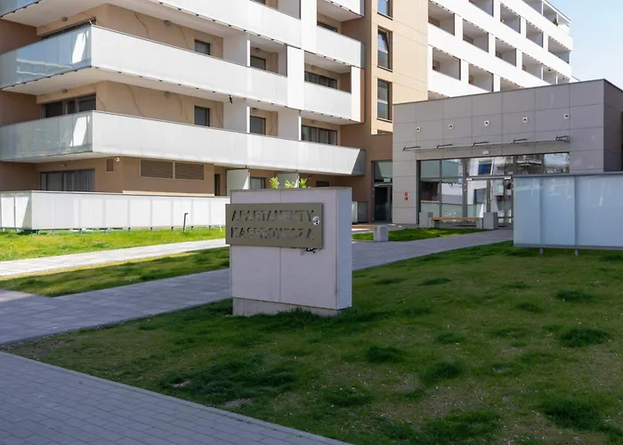 Deluxe Apartament Baltic Wave, Basen, Siłownia, Parking by Noclegi Renters
